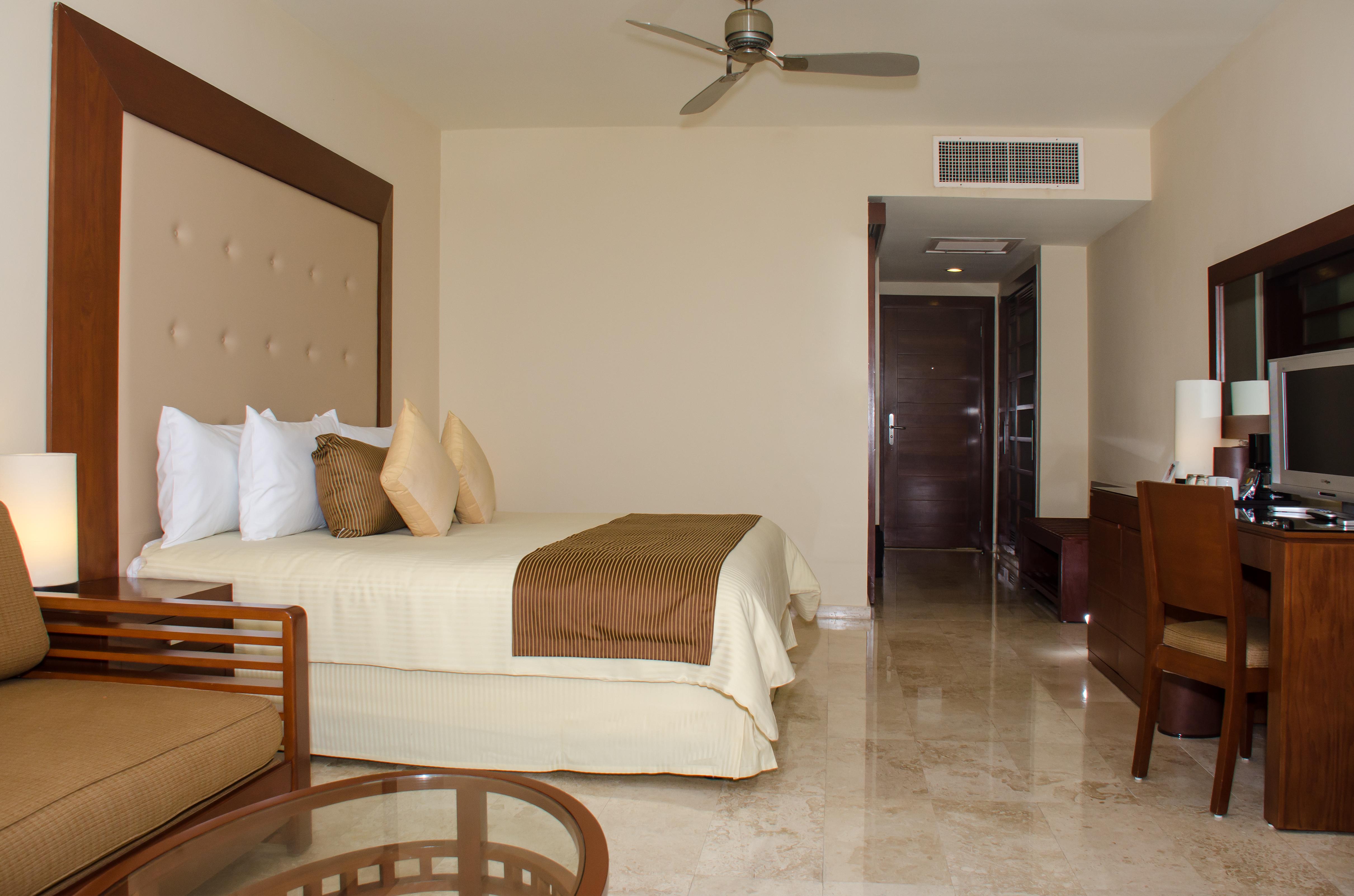 فندق غراند ريفييرا برينسيز - شامل كليًا بلايا ديل كارمن المظهر الخارجي الصورة A room at the Grand at Moon Palace