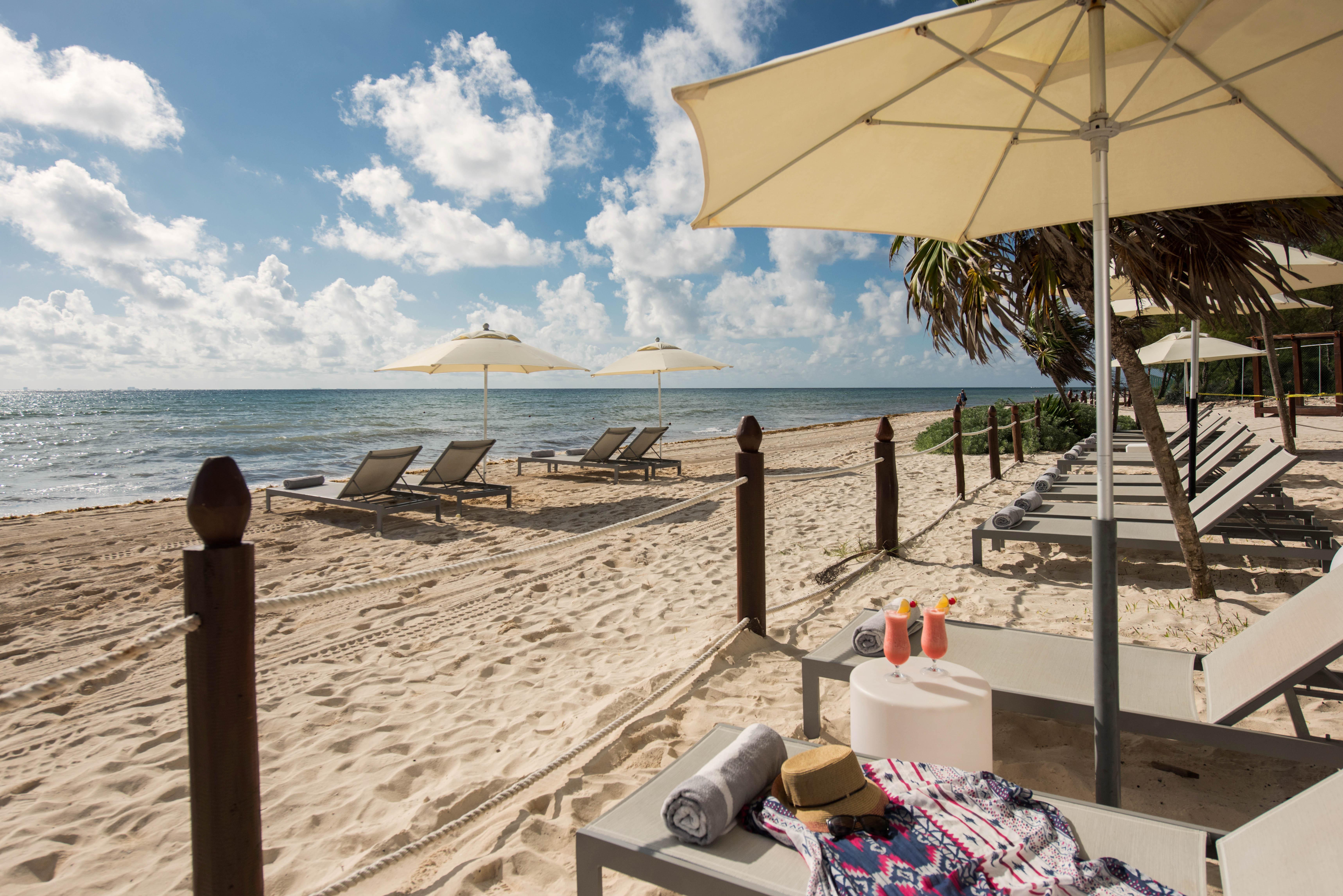 فندق غراند ريفييرا برينسيز - شامل كليًا بلايا ديل كارمن المظهر الخارجي الصورة Beach at the Four Seasons Resort
