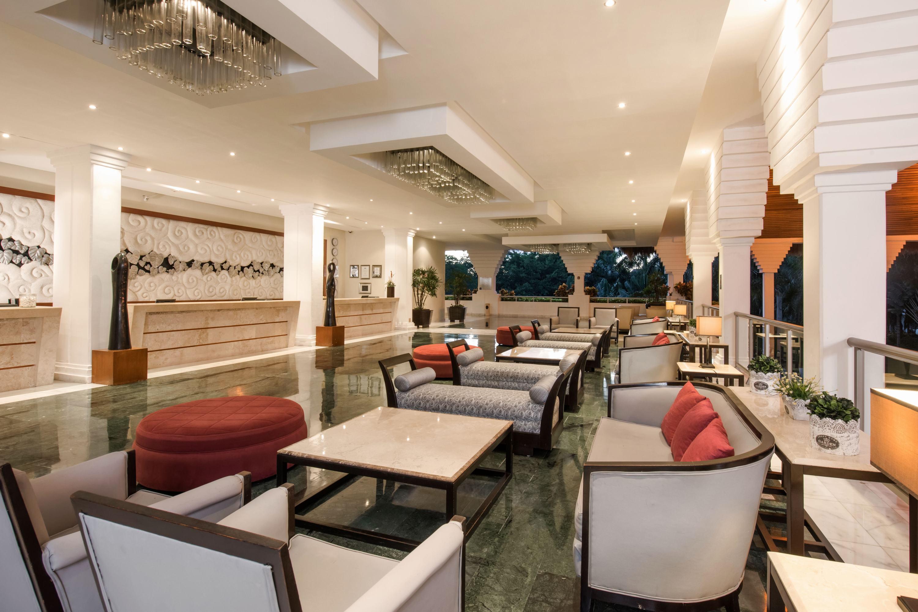 فندق غراند ريفييرا برينسيز - شامل كليًا بلايا ديل كارمن المظهر الخارجي الصورة The lobby of the hotel