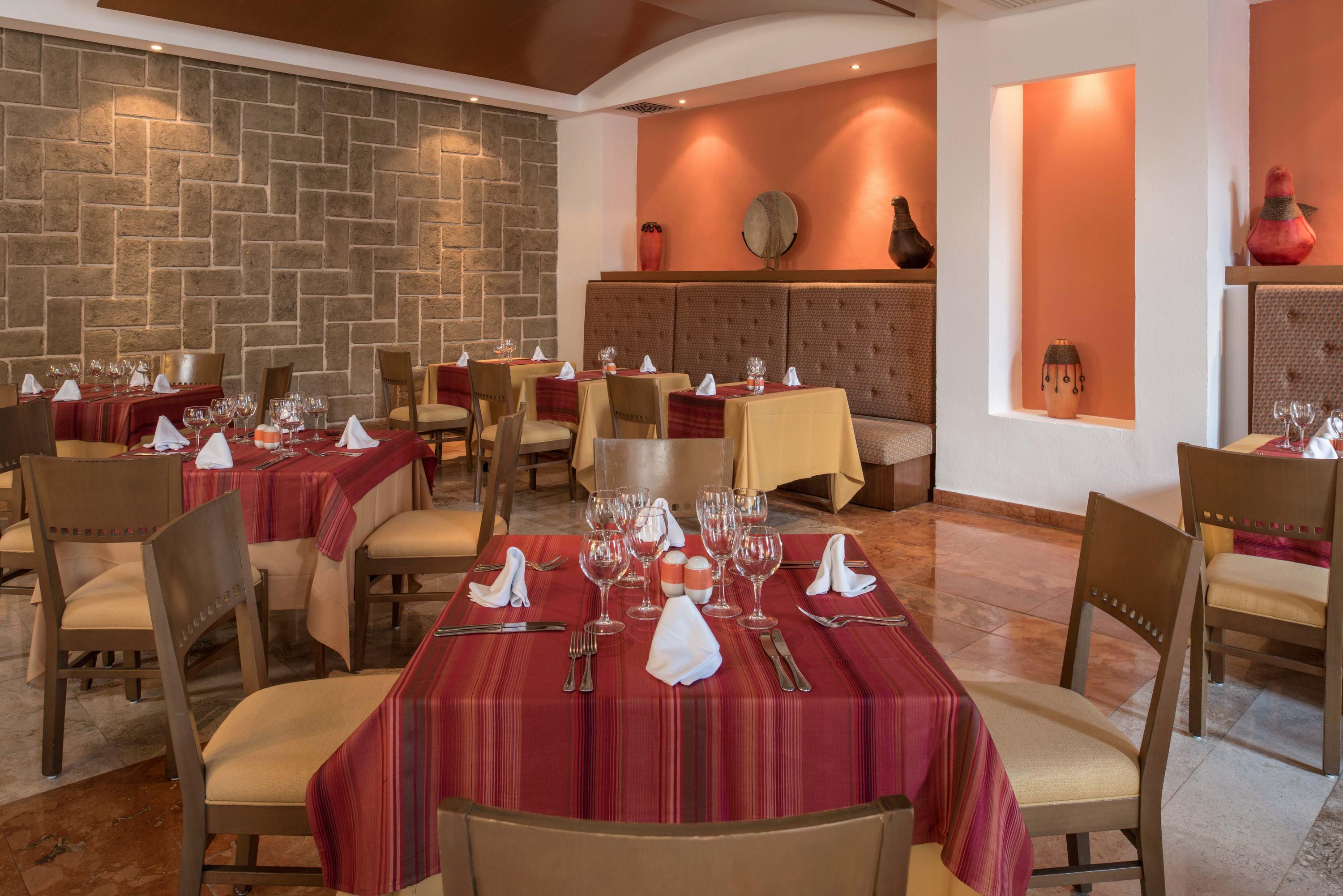 فندق غراند ريفييرا برينسيز - شامل كليًا بلايا ديل كارمن المظهر الخارجي الصورة Restaurant at the hotel