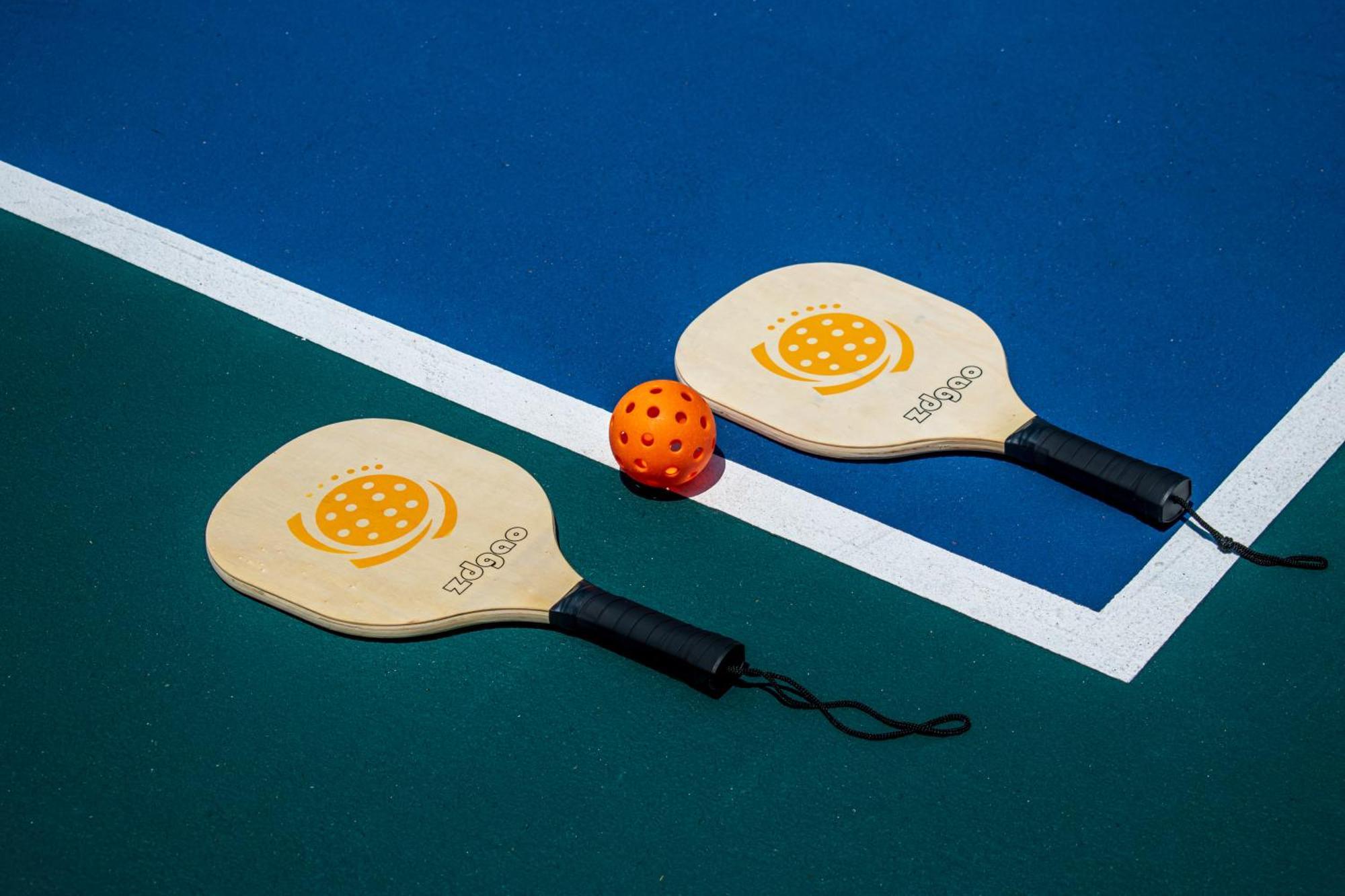 فندق غراند ريفييرا برينسيز - شامل كليًا بلايا ديل كارمن المظهر الخارجي الصورة Pickleball paddles and ball